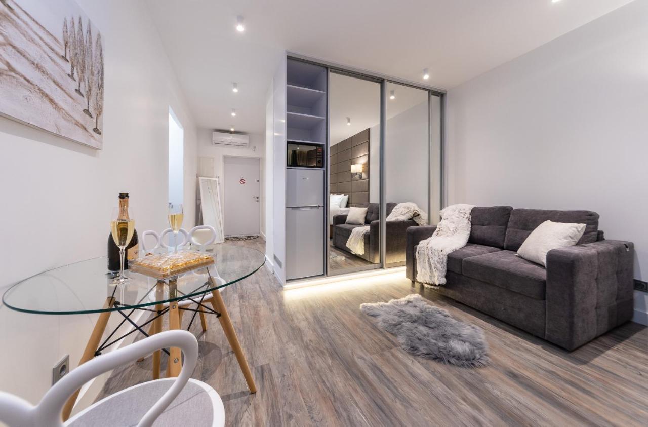 Victory-21 Luxury Apartment Center 키예프 외부 사진